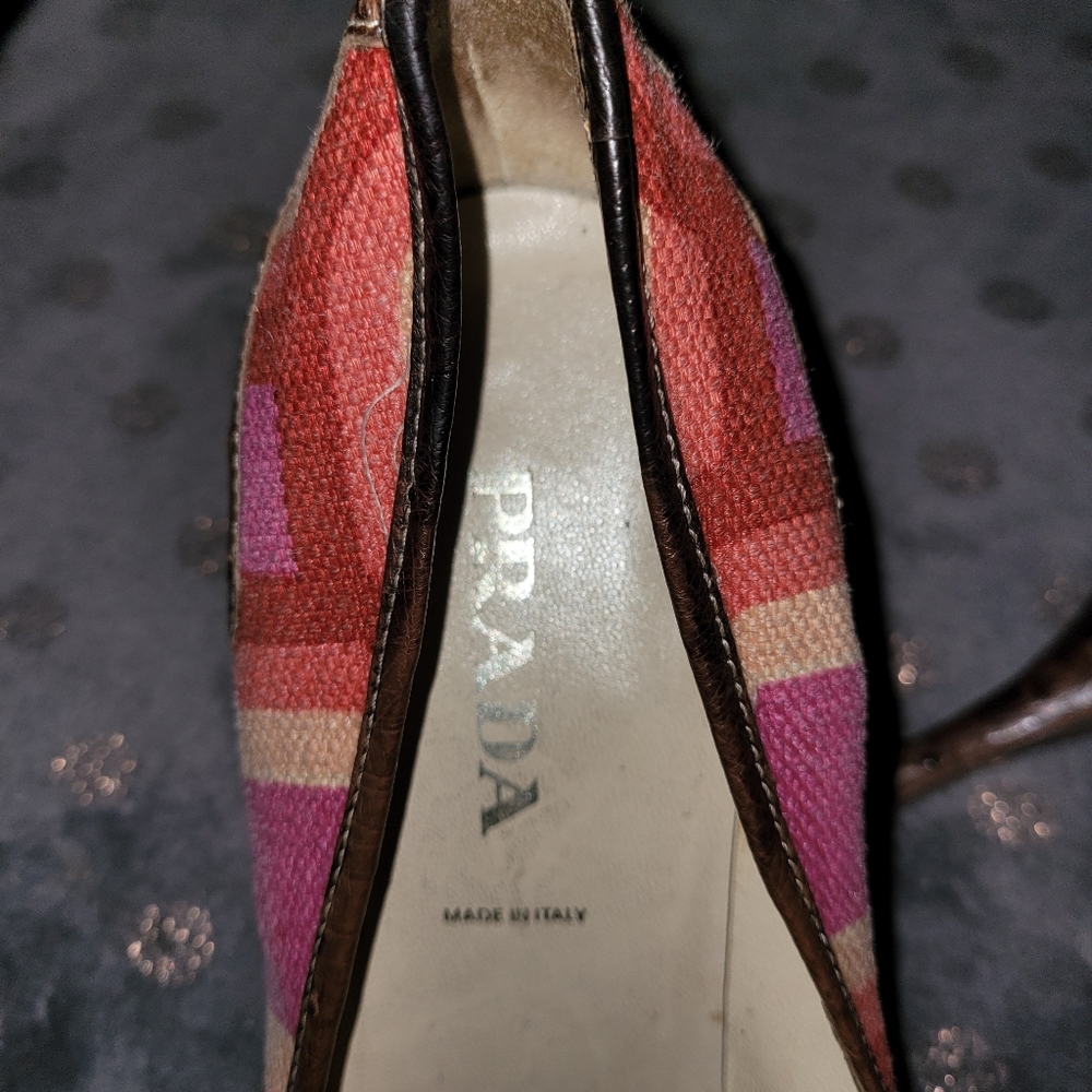 Shoes - Picture 2 of 7